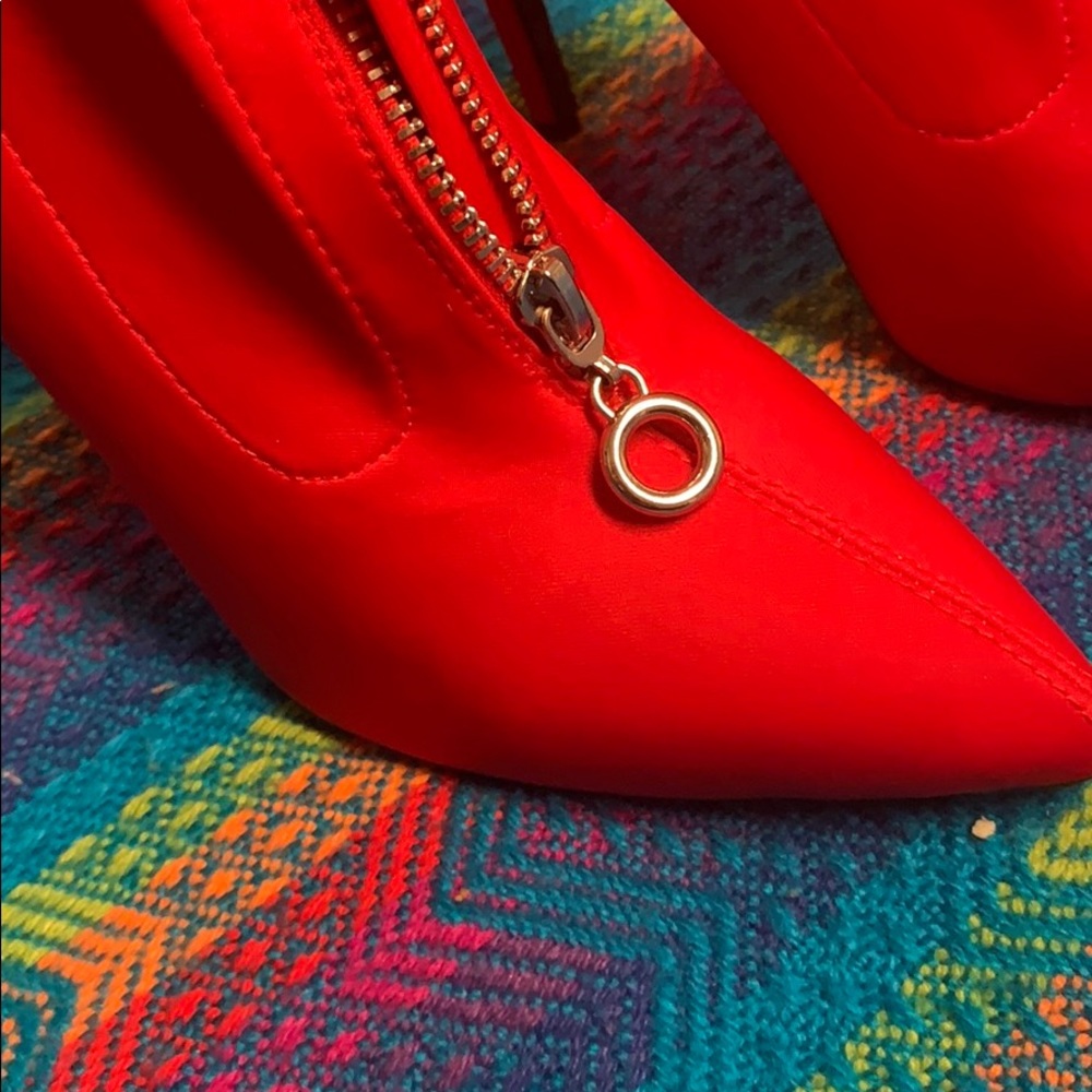 Red Heels - Picture 2 of 2